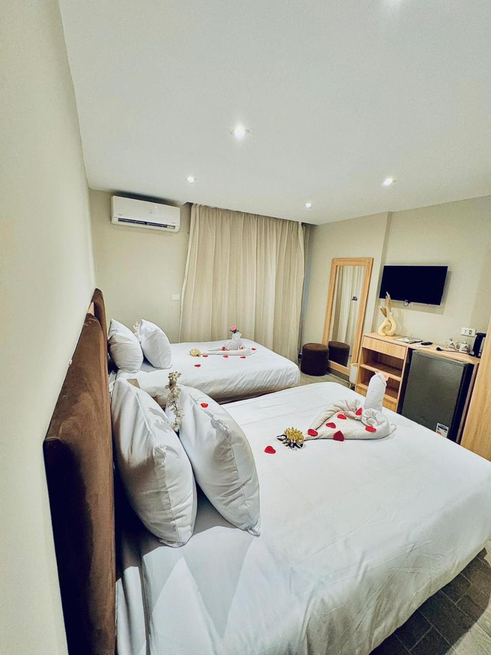 Khufu Pyramids Inn Nazlet el-Sisi Екстер'єр фото